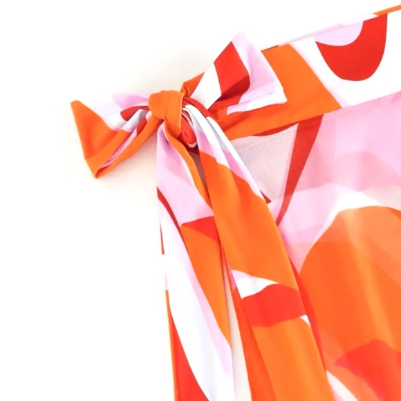 One Piece Swimsuit with Coordinating Wrap Skirt Coverup NWT - Picture 4 of 10